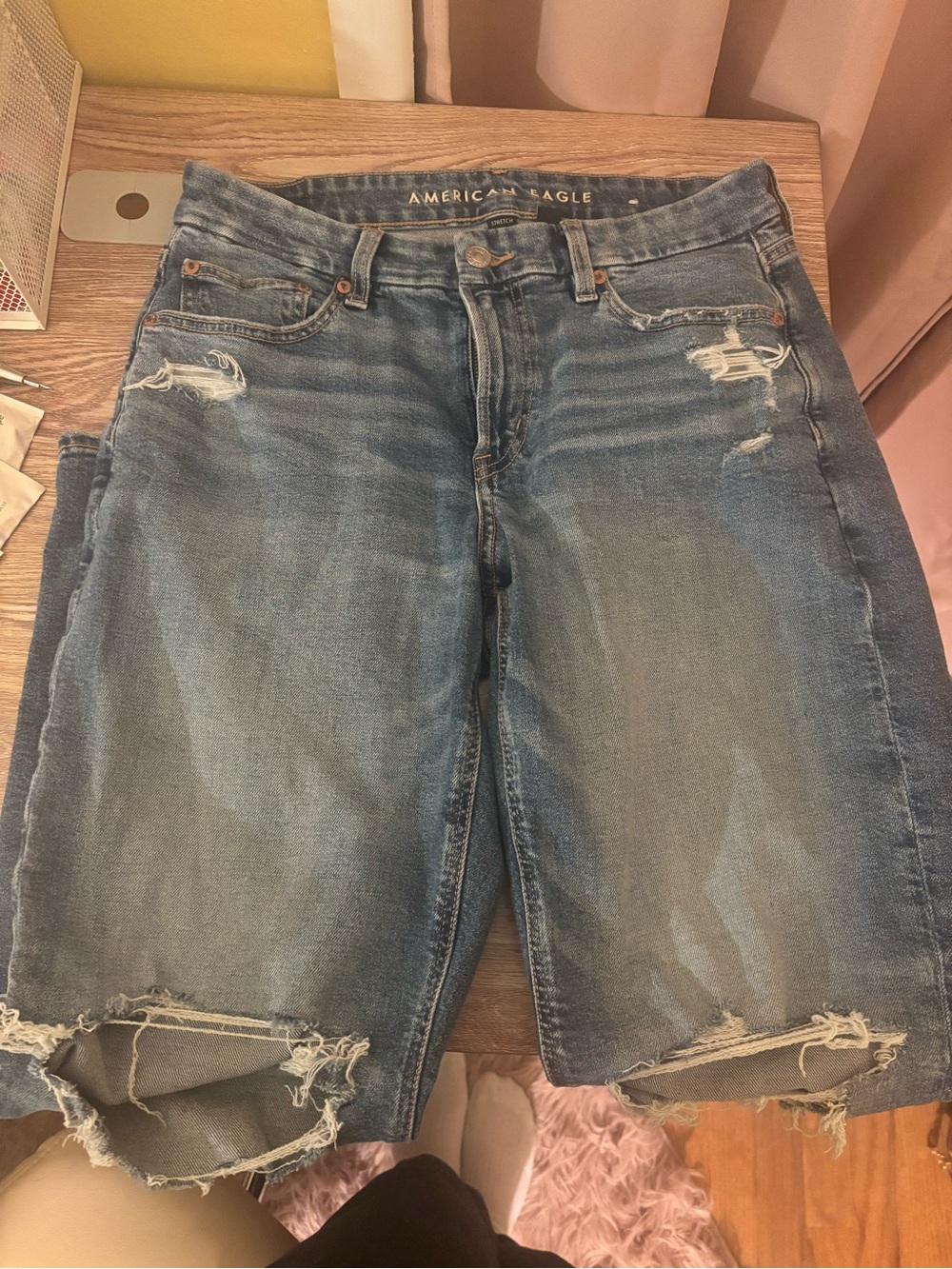 American Eagle Distressed Curvy Jeans Size 8 Curvy Short
